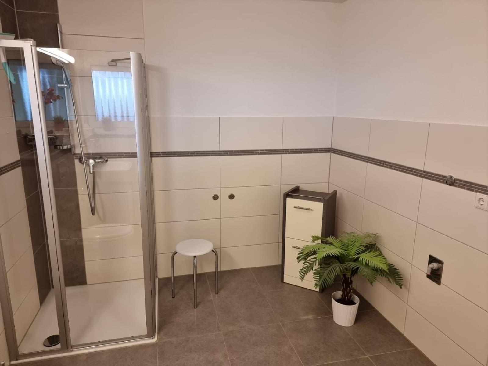 "Schwarzwaldblick" Ferienwohnung 2-4 Pers 65Qm, Schoene Ruhige Suedhanglage Mit Herrl Aussicht 토트나우 외부 사진